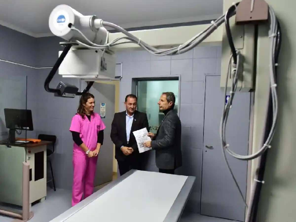 Presentaron nuevo equipo de rayos para la Asistencia Pública