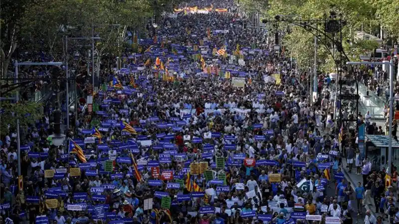 Medio millón de personas manifestaron en Barcelona contra el terrorismo