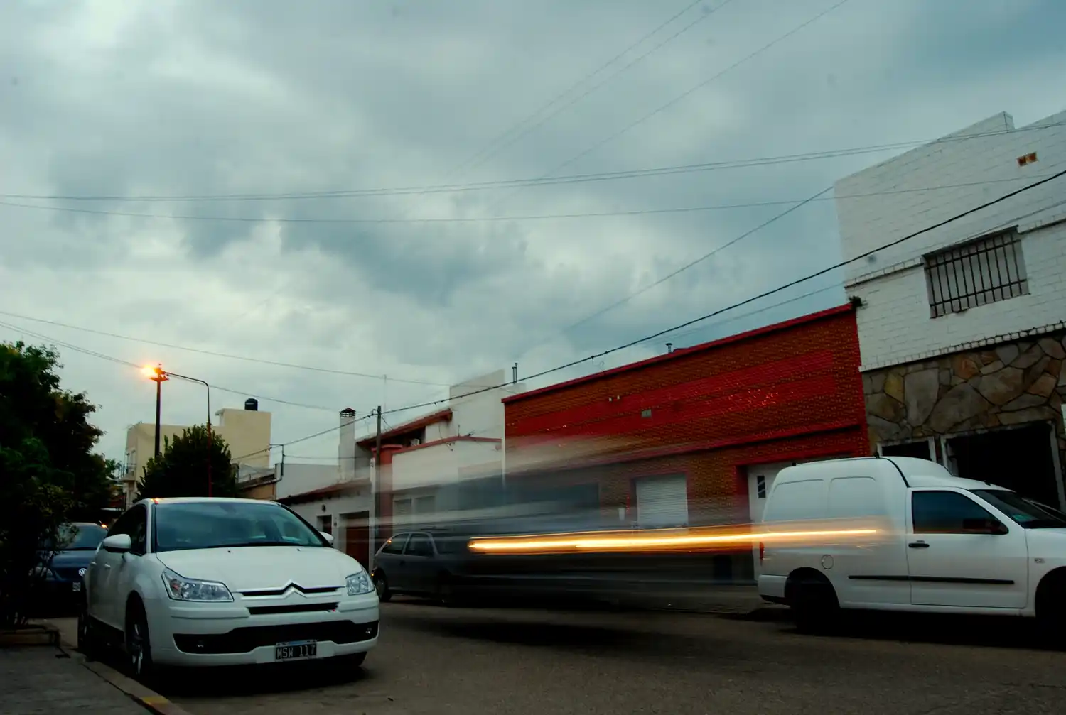 Algunas gotas comenzaron a caer en la ciudad