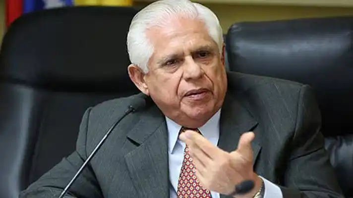 «Ley Antibloqueo da rienda suelta al ejercicio corrupto del poder», según Omar Barboza