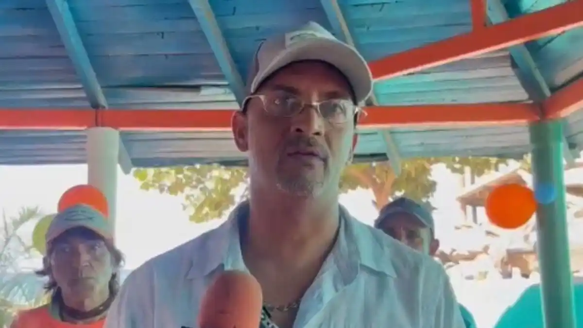 Pescadores de La Guaira mejoran sus condiciones de trabajo: RECIBEN UNIFORMES Y CARNET CON CÓDIGO QR