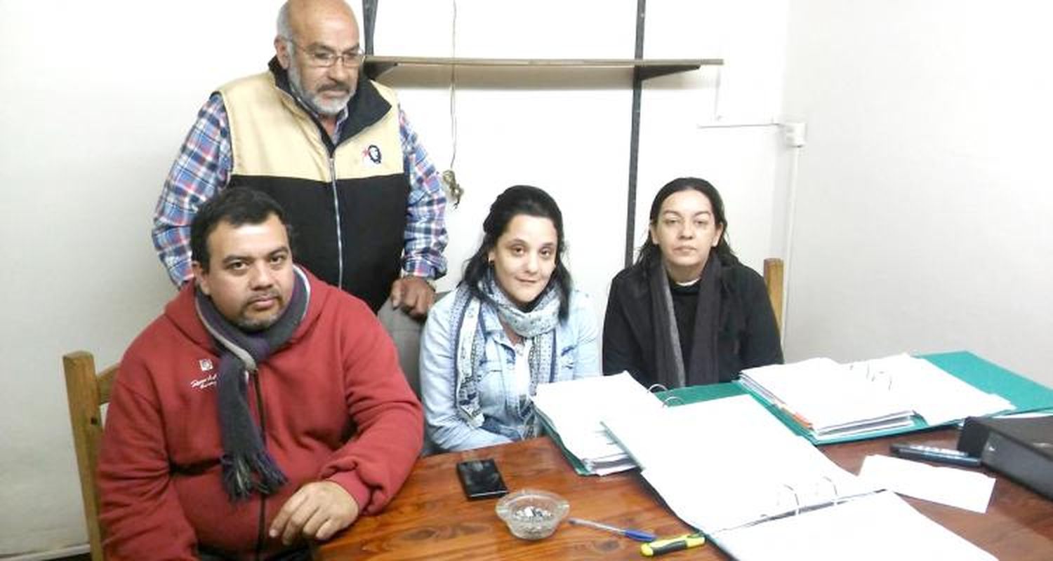 ATE se comprometió a solucionar el problema  de los intimados por créditos que ya pagaron