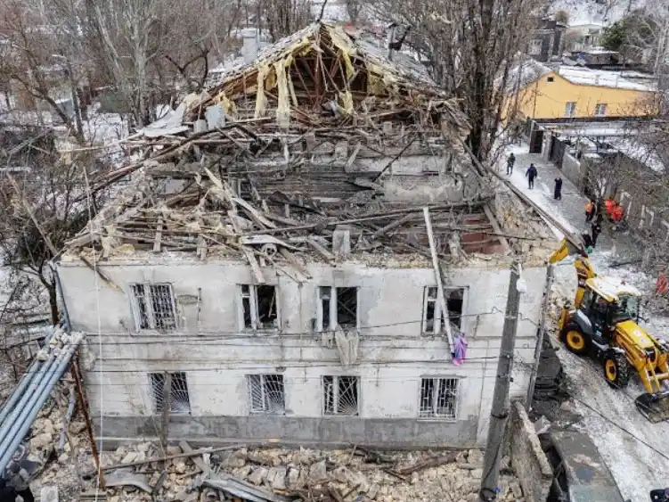 León XIV instó al mundo a orar por Ucrania