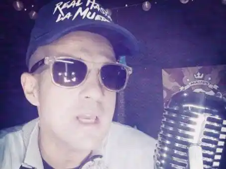 Mäuss y Cbalavoz presentan �SVuelve Rmx⬝