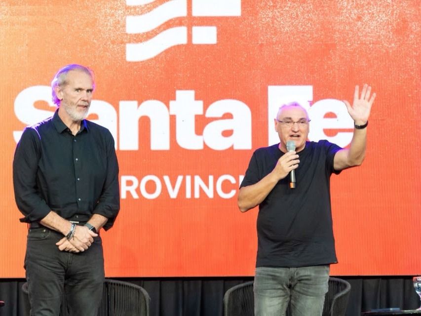 G.Bonadeo y una entrevista a Julio Lamas ene la primera jornada.Foto:Prensa Gob prov. de Sta.Fe