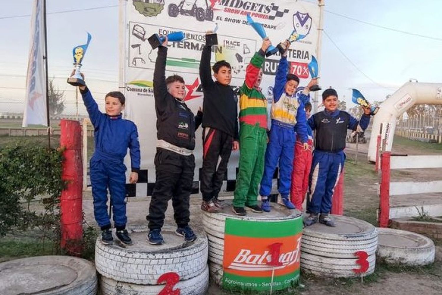 Fler ganó en Mini Midgets (Midgets Show and Power Facebook