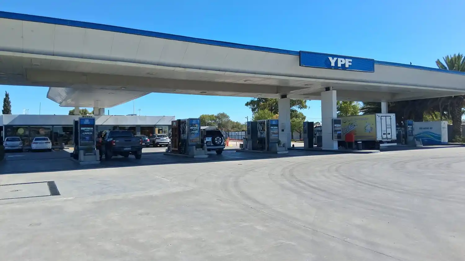 La YPF de Ruta 3 volvió a vender nafta y gasoil tras un período de obras