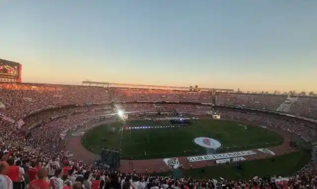 Boca y River, multados por la Superliga
