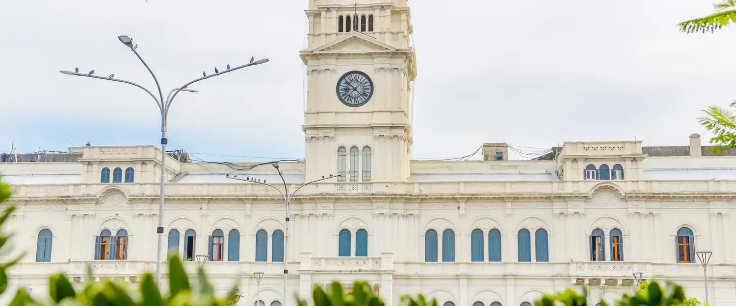 Con incremento, comienza el cronograma de sueldos de la provincia