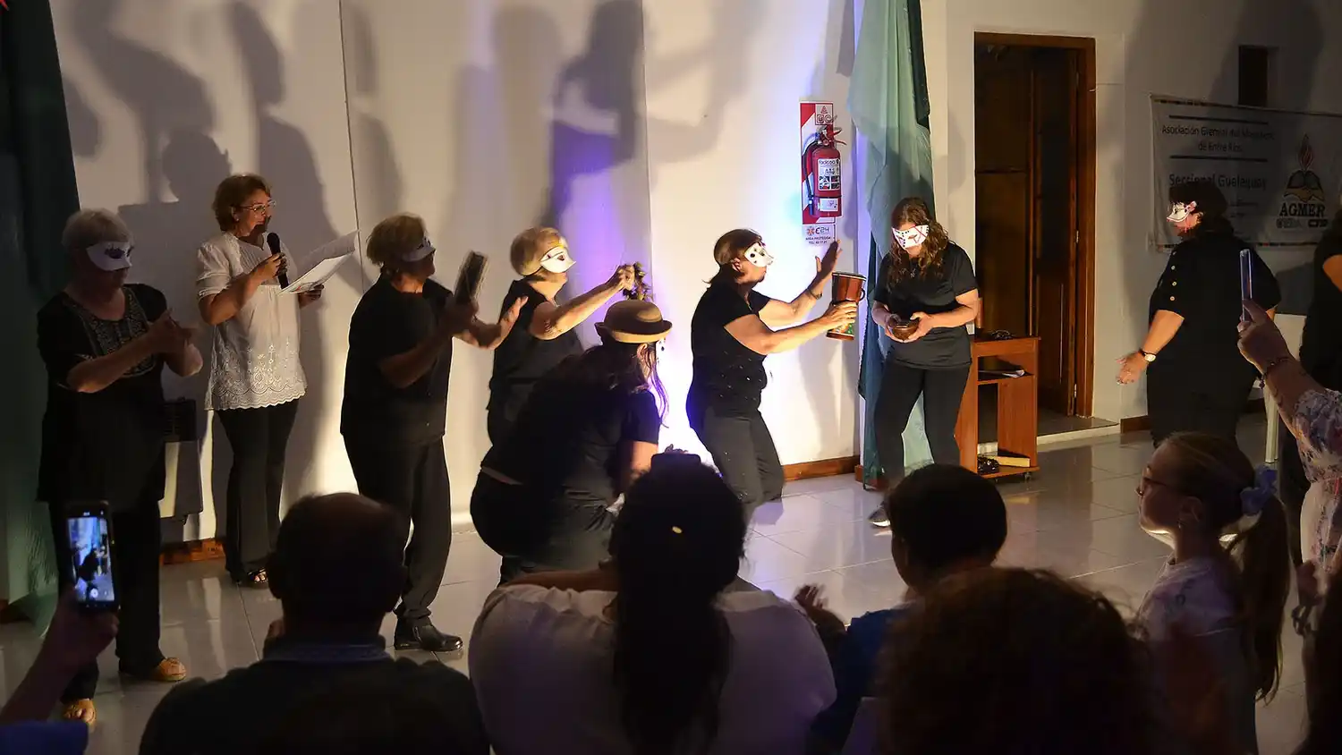 AGMER realizó la muestra anual de talleres con gran participación del sector pasivo