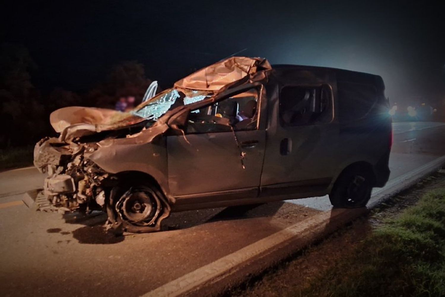 Grave accidente en ruta 19: un hombre sufrió heridas tras chocar contra un caballo