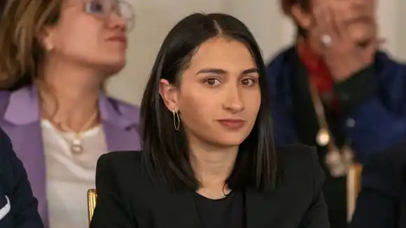 Laura se fue…la exjefa del gabinete de Petro anda muy mal de salud