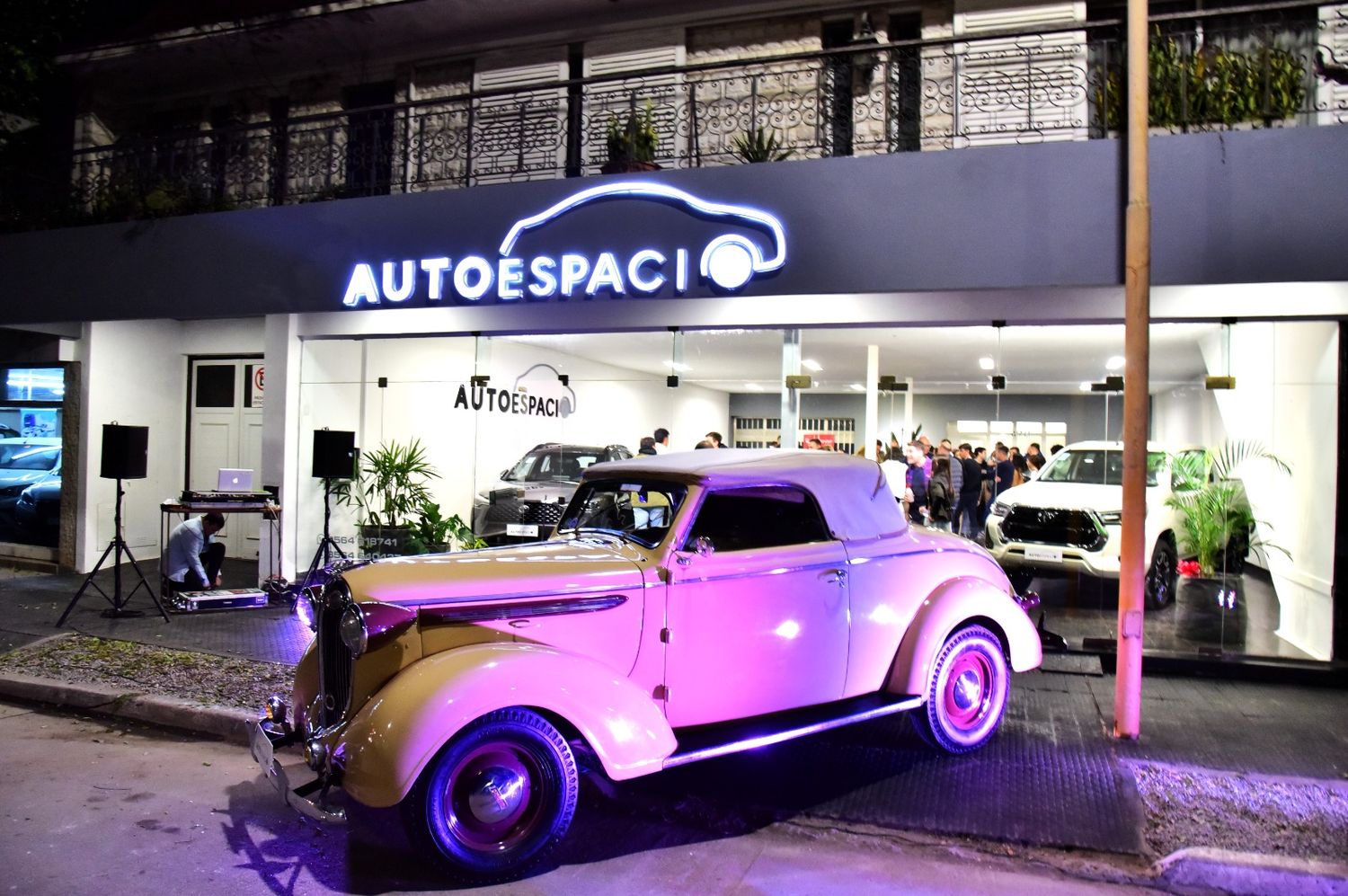 Auto Espacio