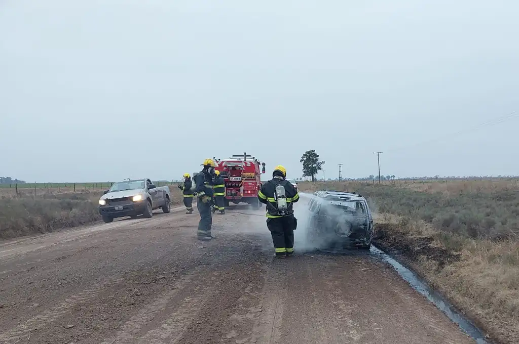 incendio auto bomberos san vicente - 3