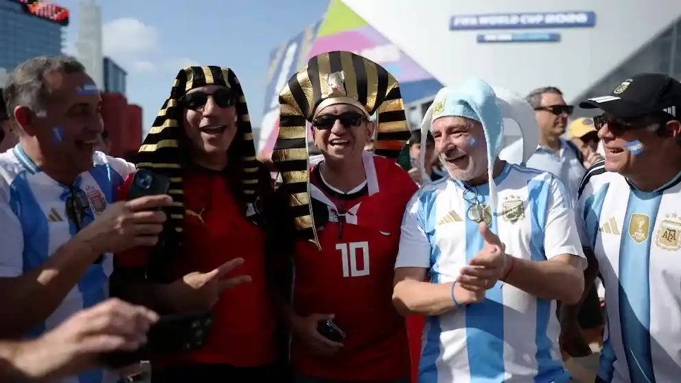 Argentina - Egipto en vivo: Se abrieron las puertas del estadio y se empieza a colmar de argentinos