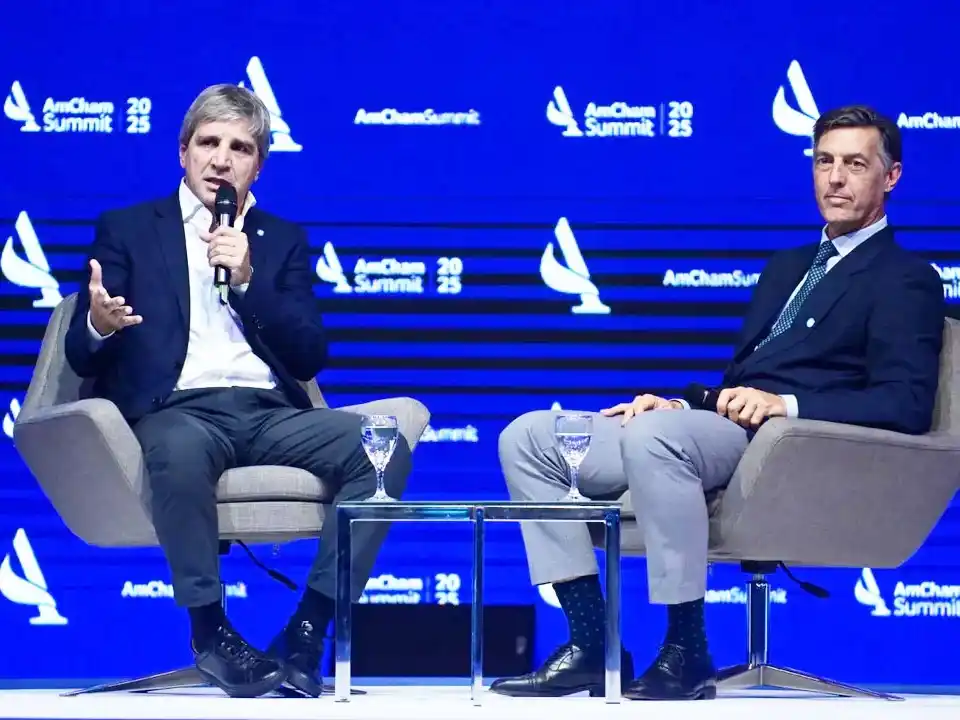 Luis Caputo dio más detalles sobre las medidas para sacar los dólares del colchón