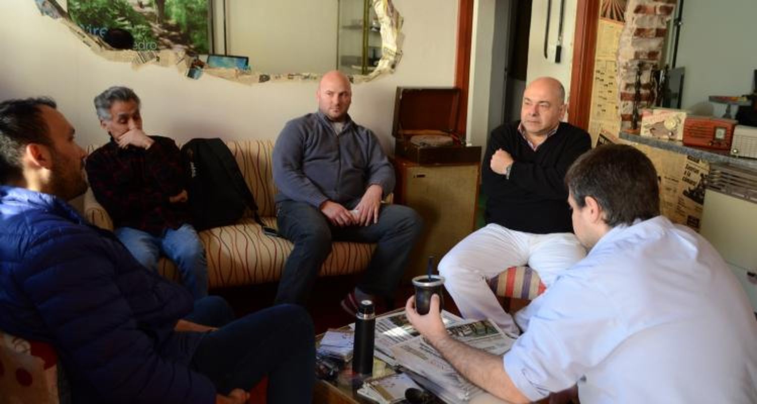 Conflicto de personal en el Hospital: Salud responde en vivo en Sin Galera