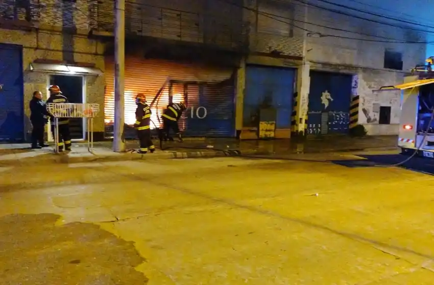 Se incendió un depósito en el Puerto