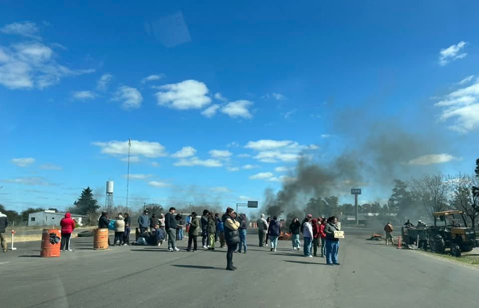 Vecinos de Paso de la Laguna exigen un puente peatonal tras la habilitación de un nuevo tramo de la autovía RN 18