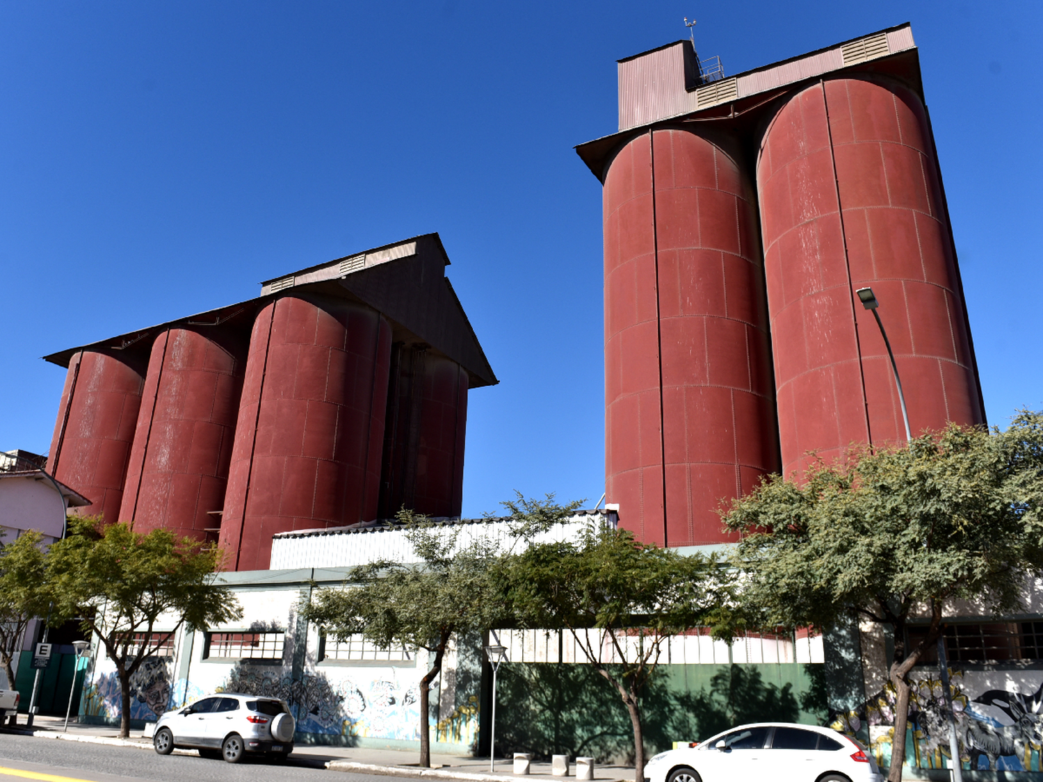 Empresas pioneras: las primeras, las de siempre