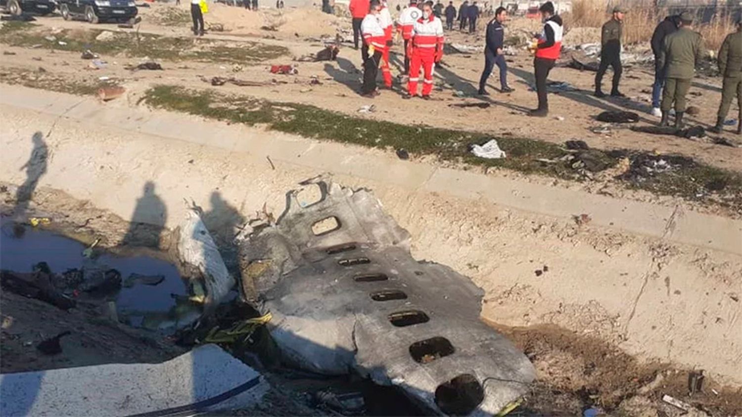 Filmaron el momento justo en que el avión ucraniano se estrelló en Irán