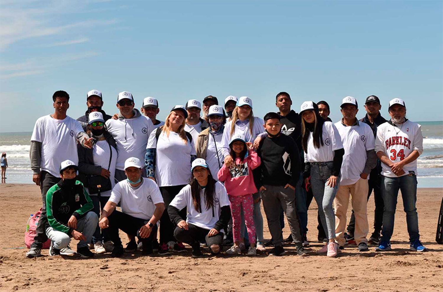 Empadronan a trabajadores ambulantes en Punta Mogotes