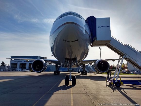 Conociendo un nuevo 777-300 en Everett, horas antes de su entrega a United