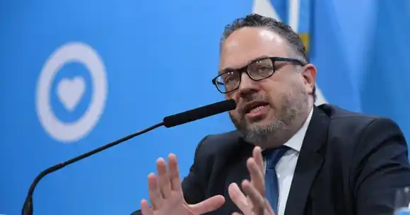 Según Kulfas, la industria "recuperó todo lo perdido en 2020 y parte de lo que perdió con Macri, saliendo de la doble crisis"