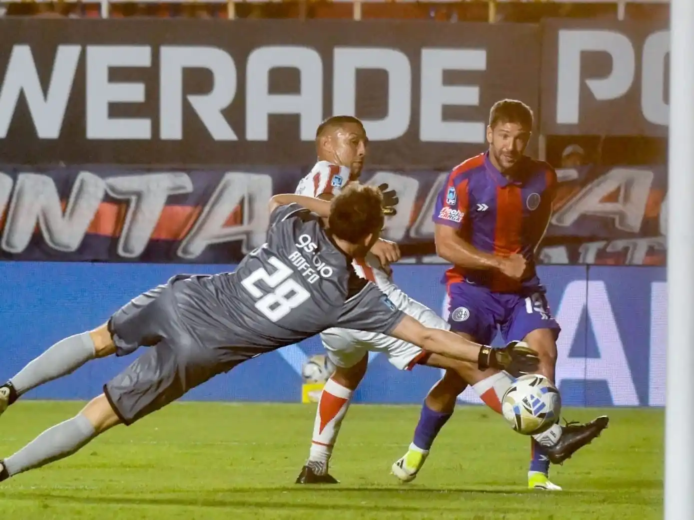 Vietto le dio el agónico empate a San Lorenzo.