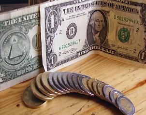 Cotización del dólar: Subió el oficial y el blue bajó