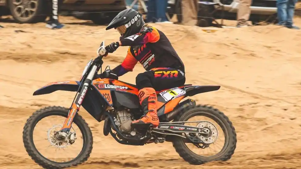 Volvió a ganar. Nahuel Pedersen exitoso en el Enduro de Monte Hermoso
