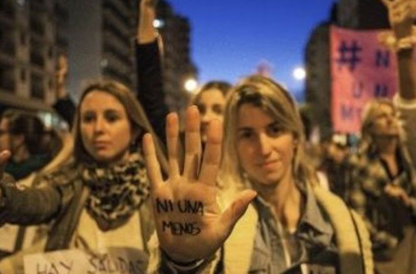 Domingo al grito de ‘’NiUnaMenos’’