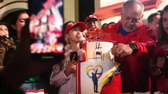¿CHÁVEZ VIVE? Oficialistas recuerdan el «cumple» del comandante y así lo celebran
