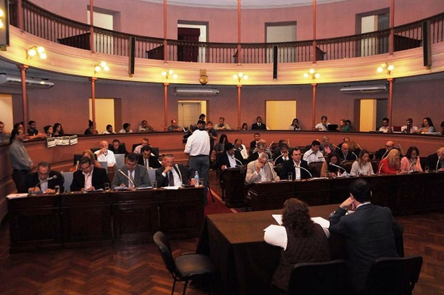 Mañana habrá sesión y reuniones de comisión