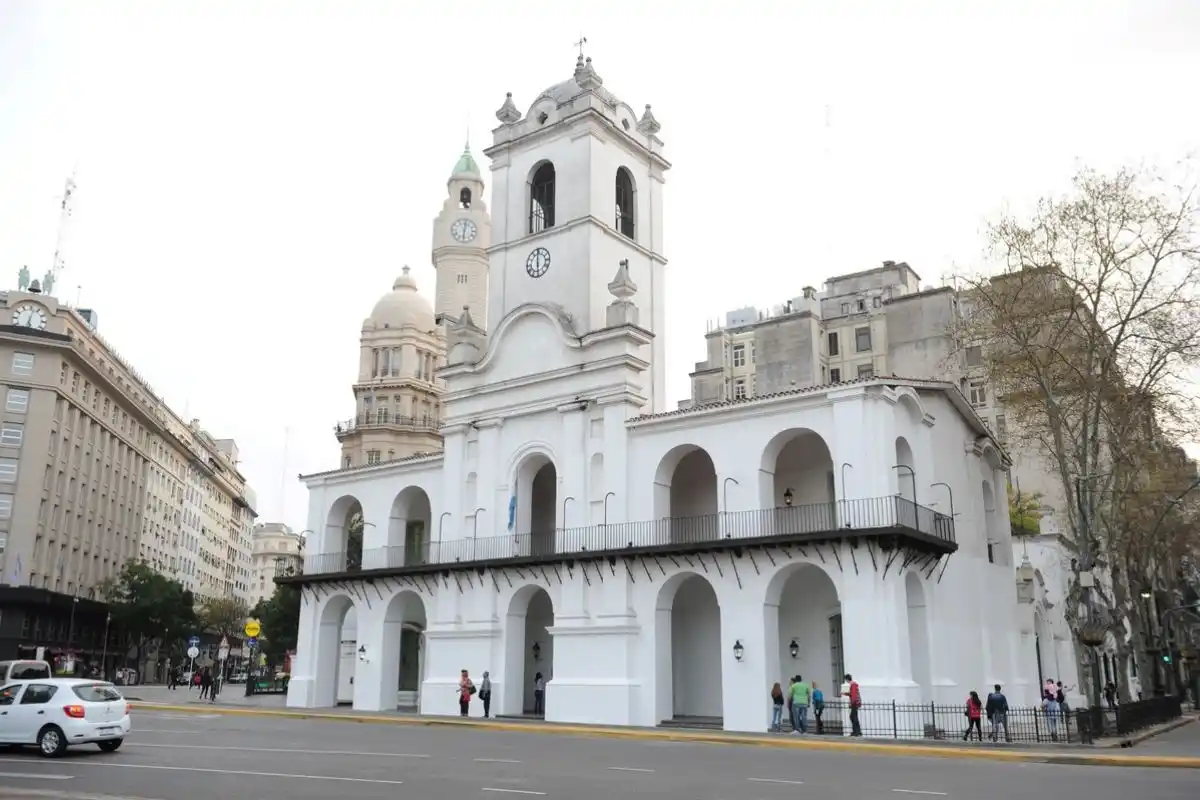 Se conmemora el Día de la Revolución de Mayo