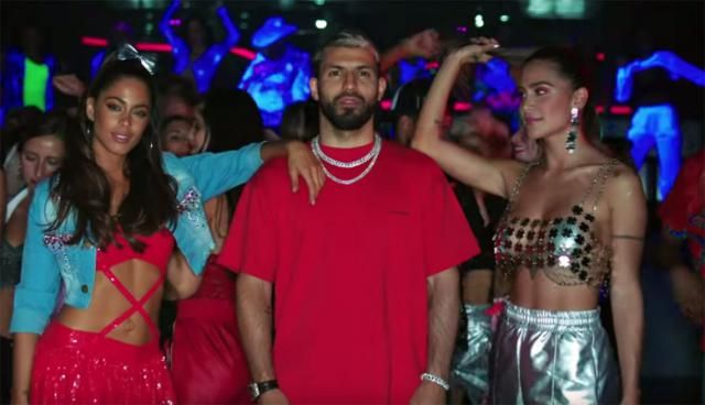 Lo nuevo de Tini Stoessel, con Sergio "Kun" Agüero y Pablo Lescano
