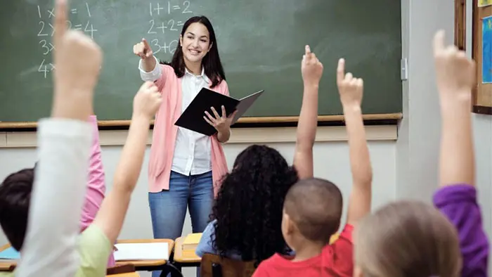 Se inicia el ciclo lectivo con clases presenciales y virtuales