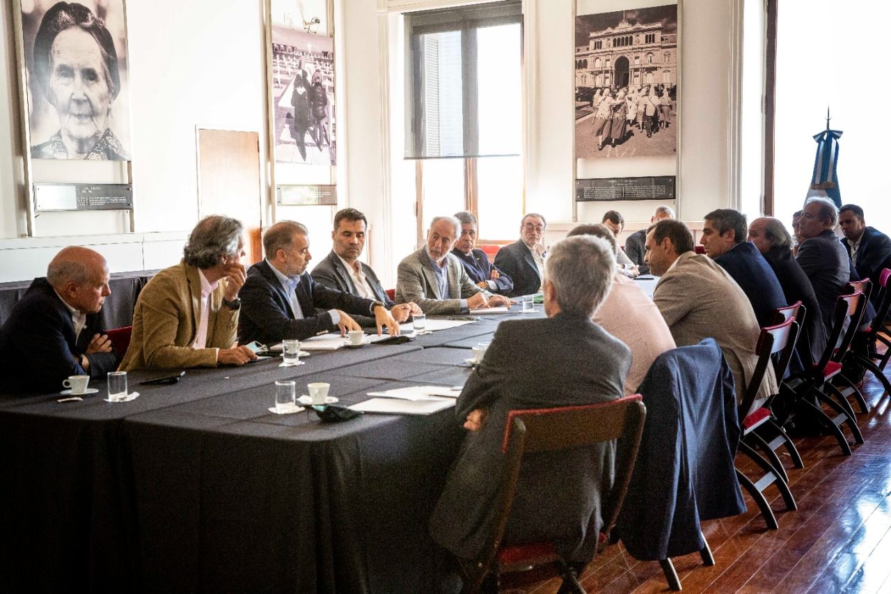 Gasoil: el Gobierno creó una mesa para monitorear el abastecimiento junto al sector privado