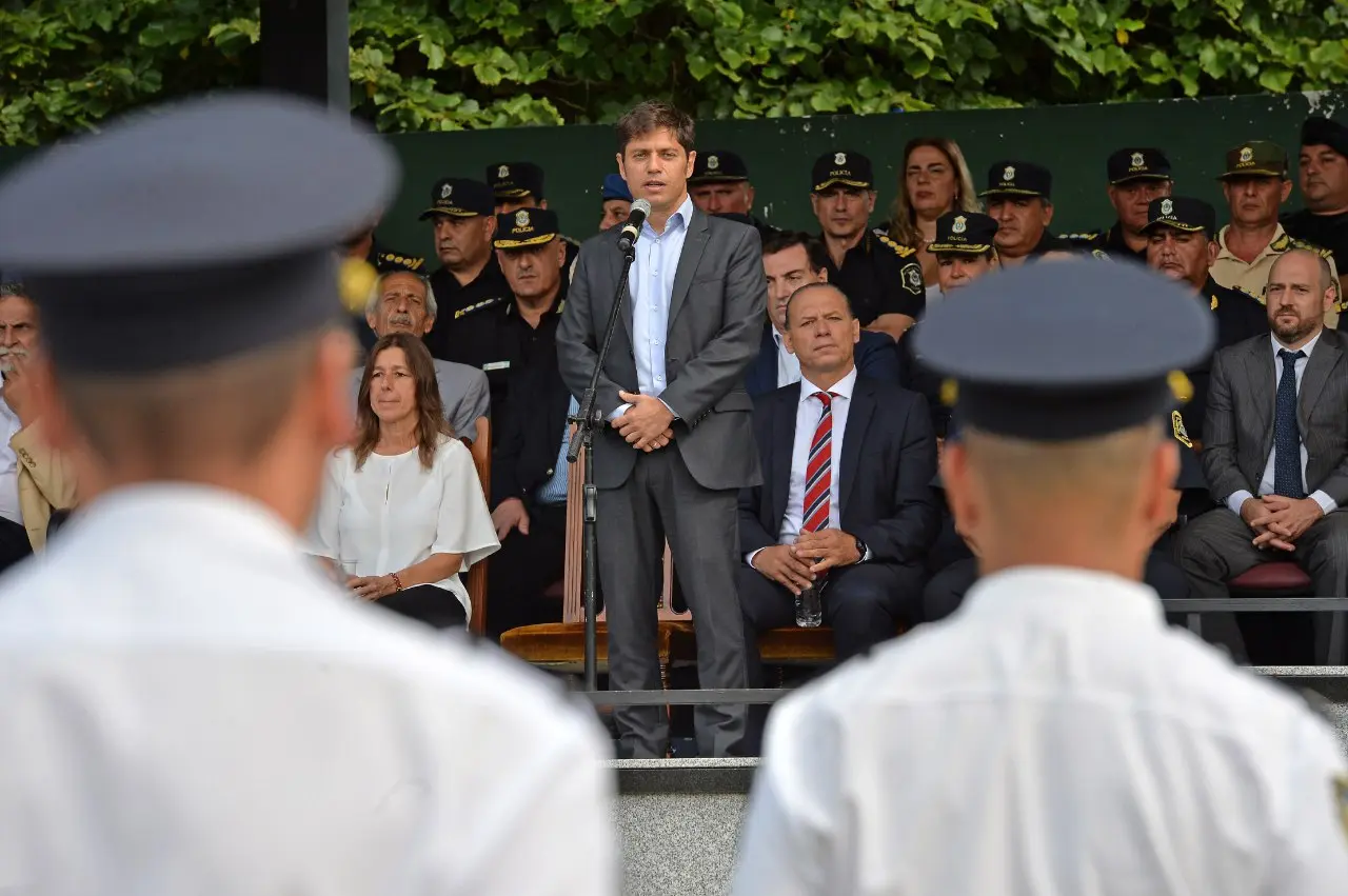 Kicillof, con Berni y Frederic: "Necesitamos una policía profesionalizada y profundamente democrática"