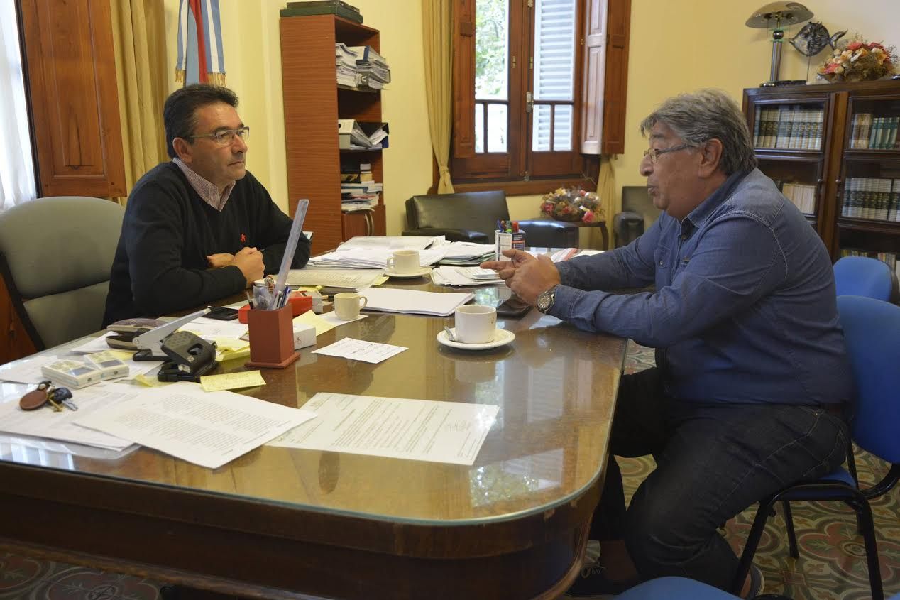 “Buscamos que la actividad portuaria en la ciudad vuelva a tener un papel predominante ”