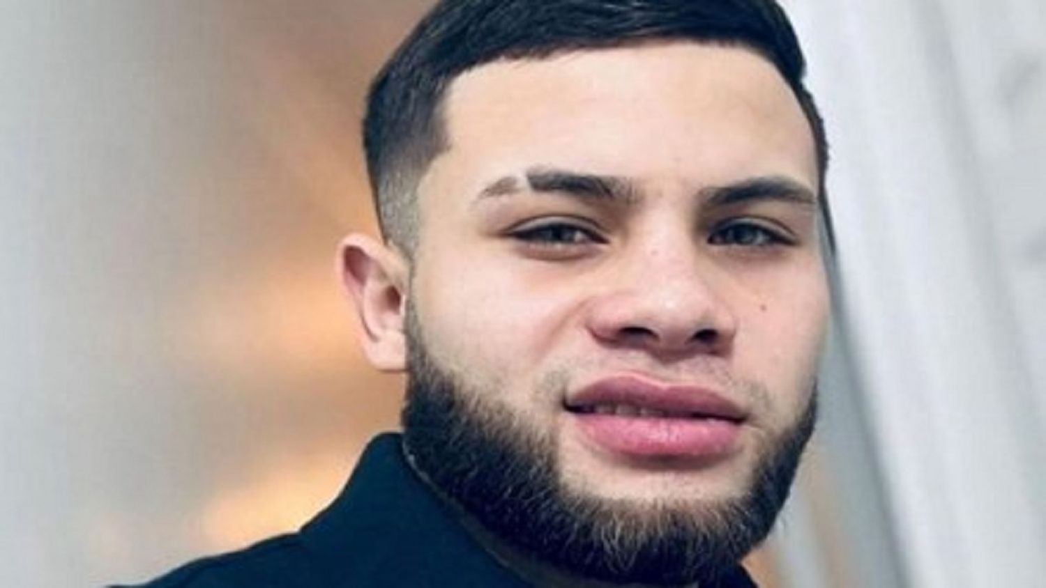 «No sé si mi hijo come o duerme»: la desesperación del padre de un venezolano preso en el CECOT