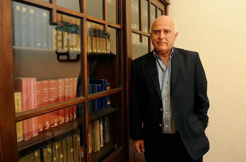 Lifschitz: «La polarización beneficia a los que están en los extremos de la grieta»