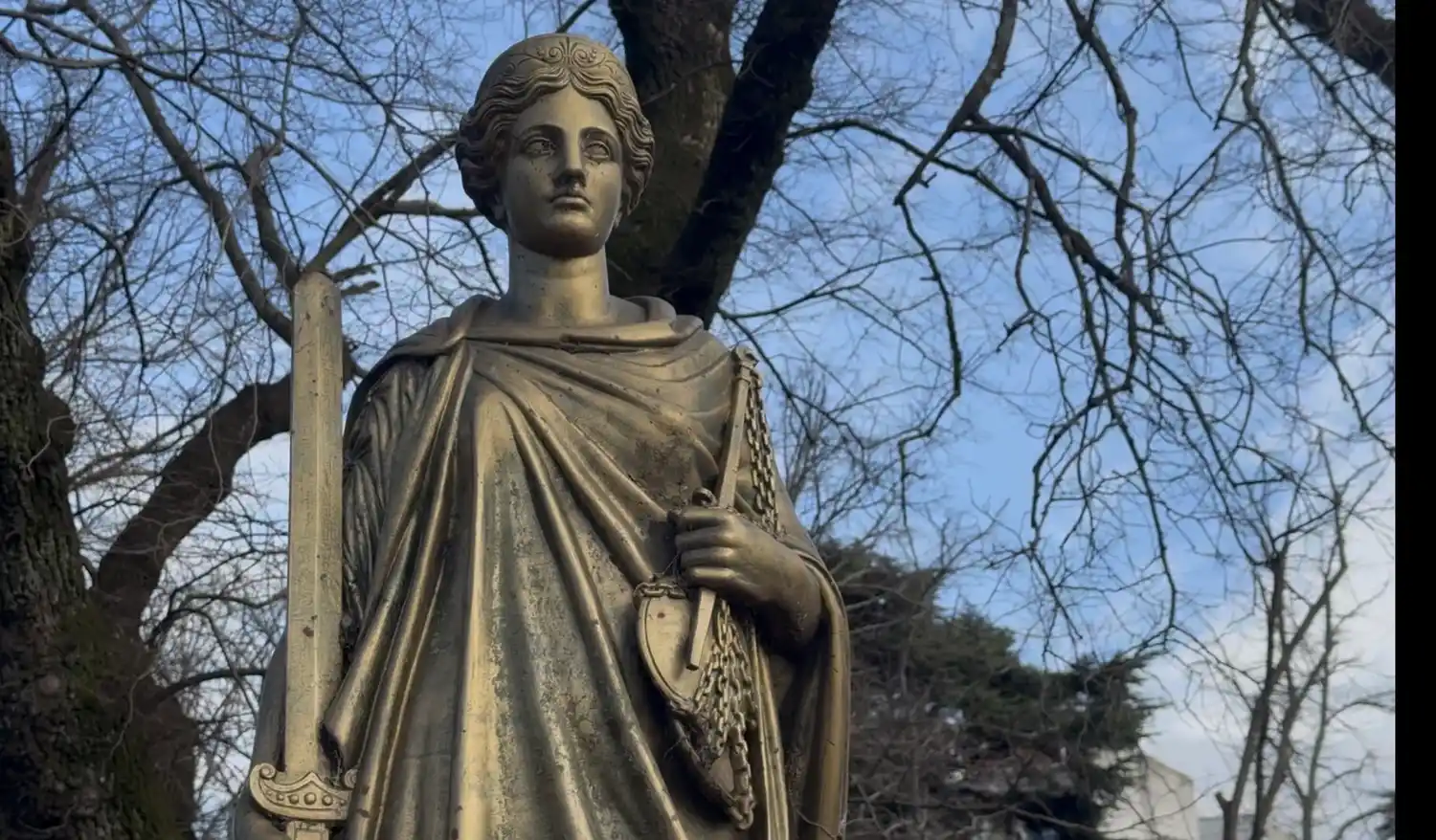 esculturas plaza independencia - 1