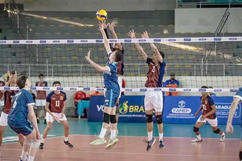 Debut con triunfo para la
U17 masculina ante Colombia