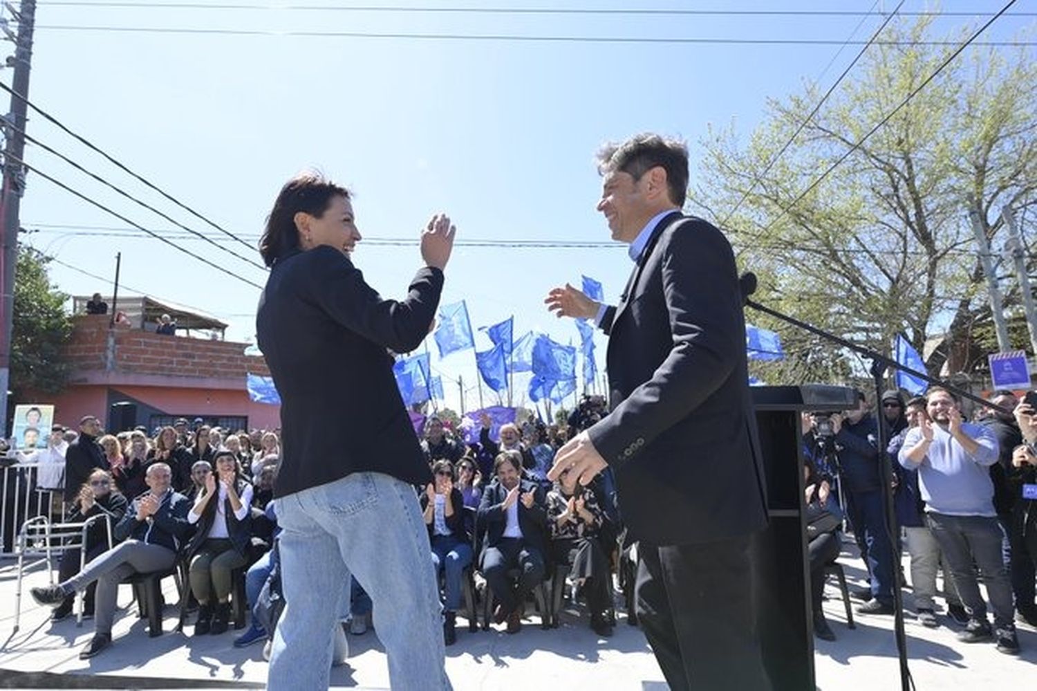 Kicillof inauguró obras y Mayra lo saludó por su cumpleaños: "Nada mejor que celebrarlo en Quilmes"