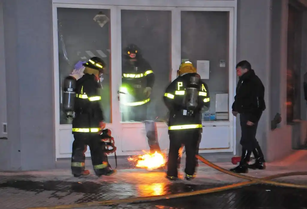 Bomberos sofocaron el incendio en una lavandería