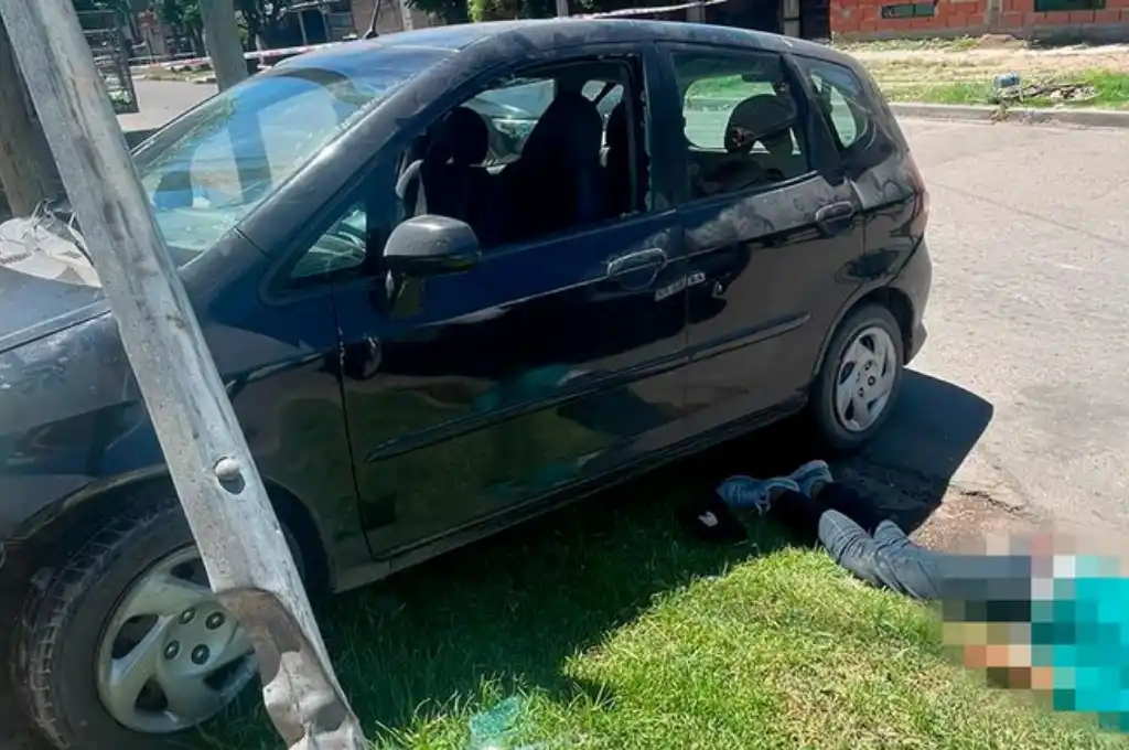 Un delincuente murió en un tiroteo con la policía tras un robo