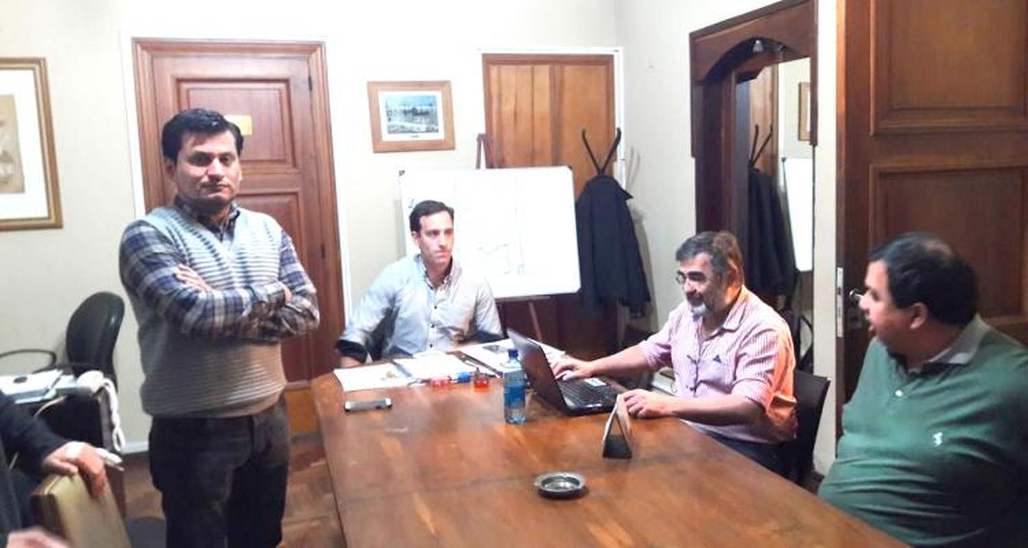 Paritaria municipal a medias