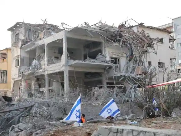 Nueva ofensiva de Irán, que prometió una lluvia de 2000 misiles y atacó el norte de Israel