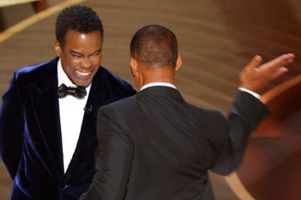 Will Smith se disculpó por golpear a Chris Rock en los Oscar 2022